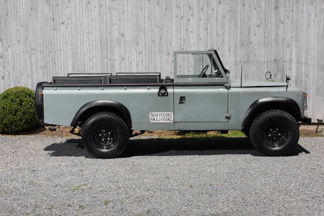 1964 Land Rover Santana 109 — photo 25