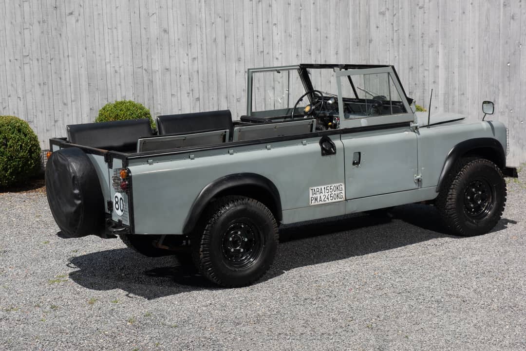 1964 Land Rover Santana 109 — photo 28
