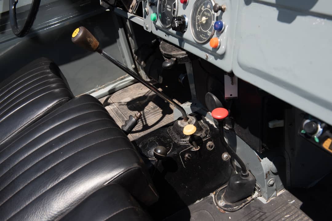 1964 Land Rover Santana 109 — photo 37