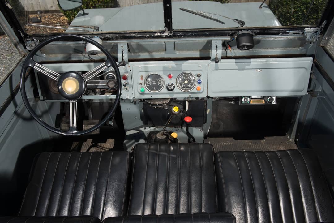 1964 Land Rover Santana 109 — photo 40