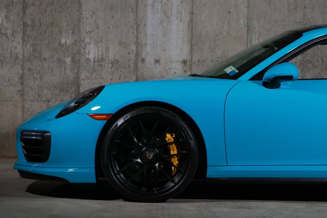 2018 Porsche 911 Turbo S — photo 16