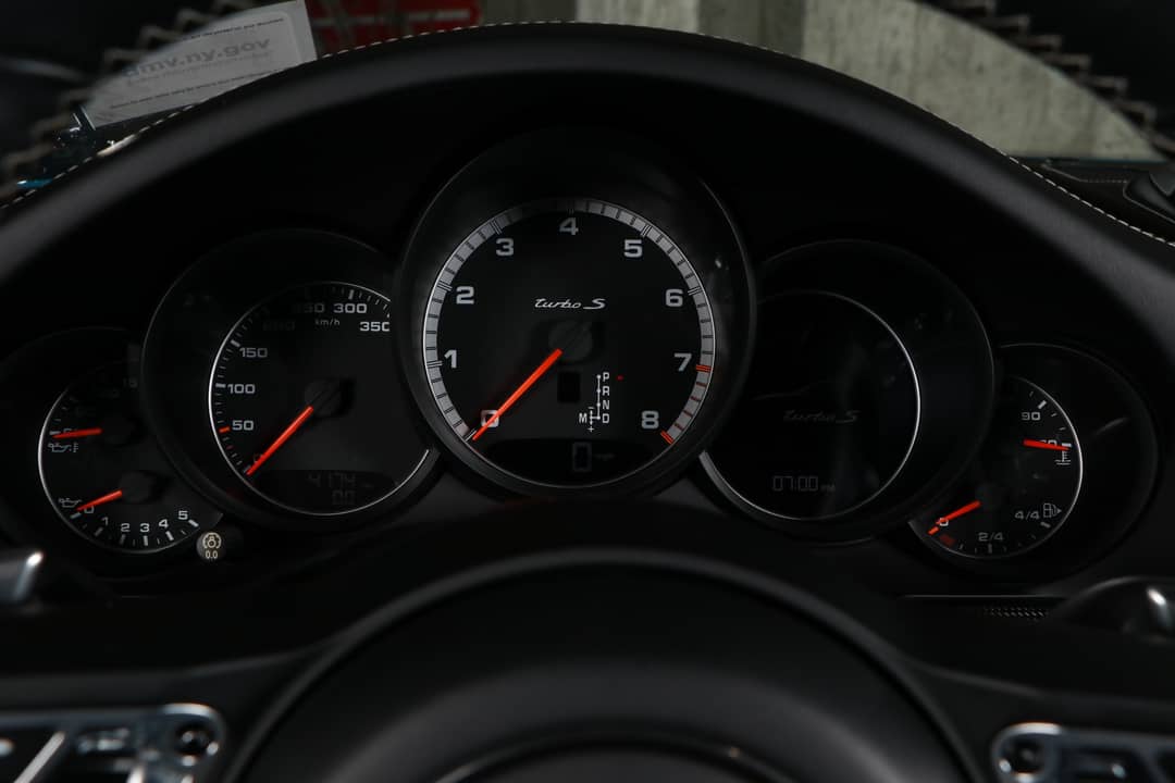 2018 Porsche 911 Turbo S — photo 29