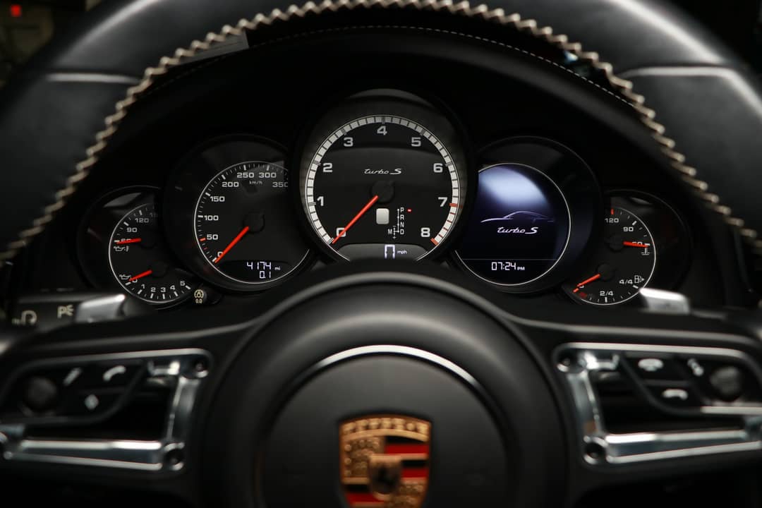 2018 Porsche 911 Turbo S — photo 41