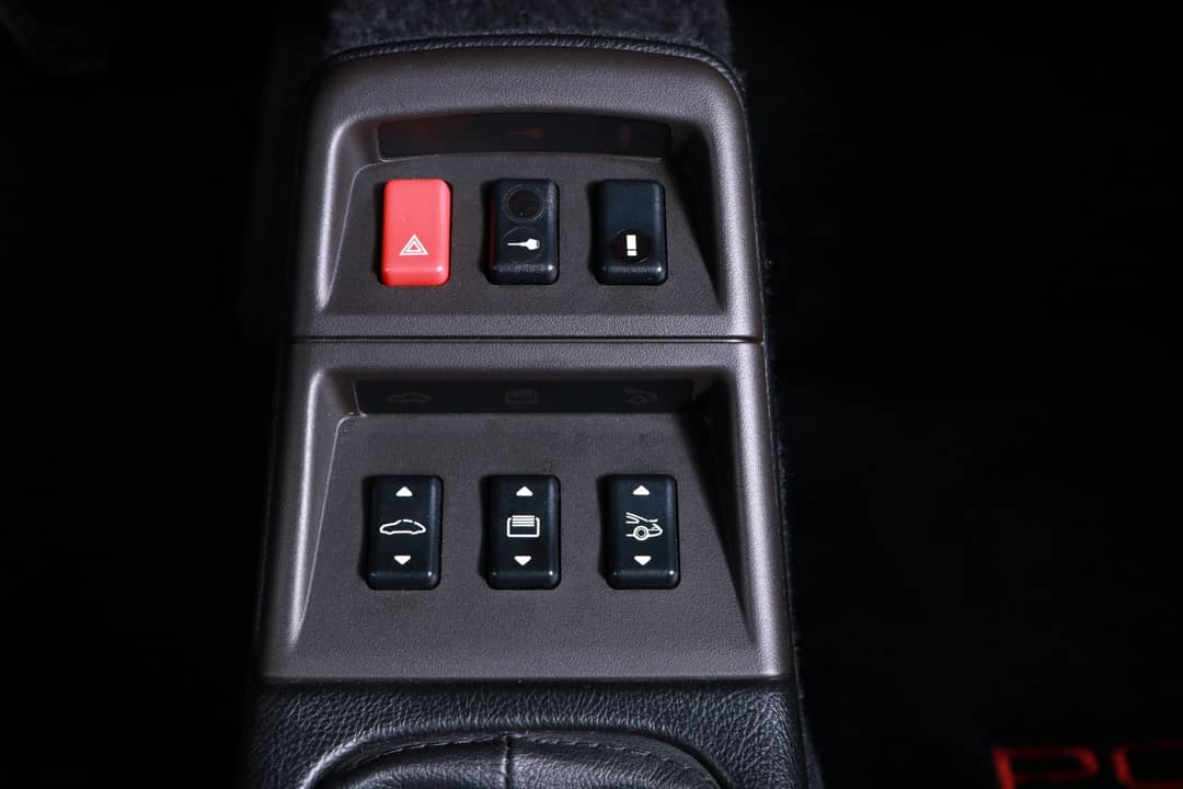 1996 Porsche 911 Carrera Targa — photo 37