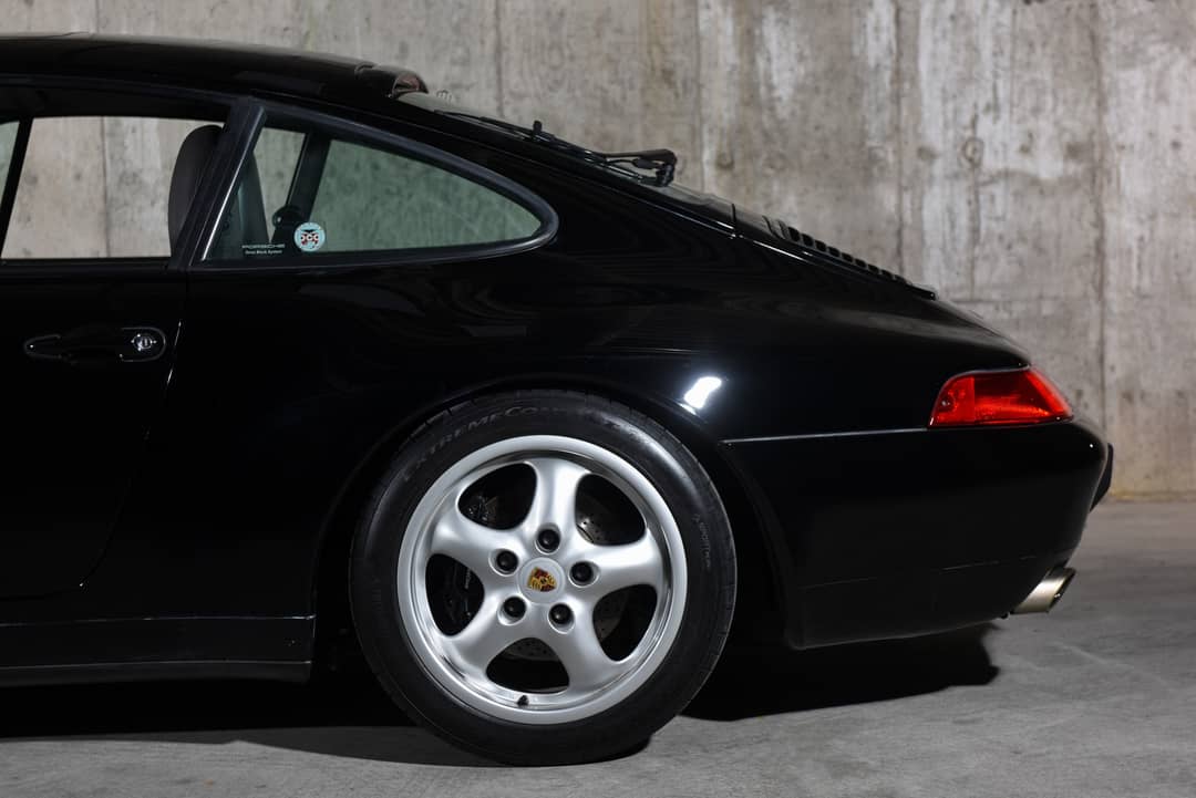 1996 Porsche 911 Carrera 4 — photo 16