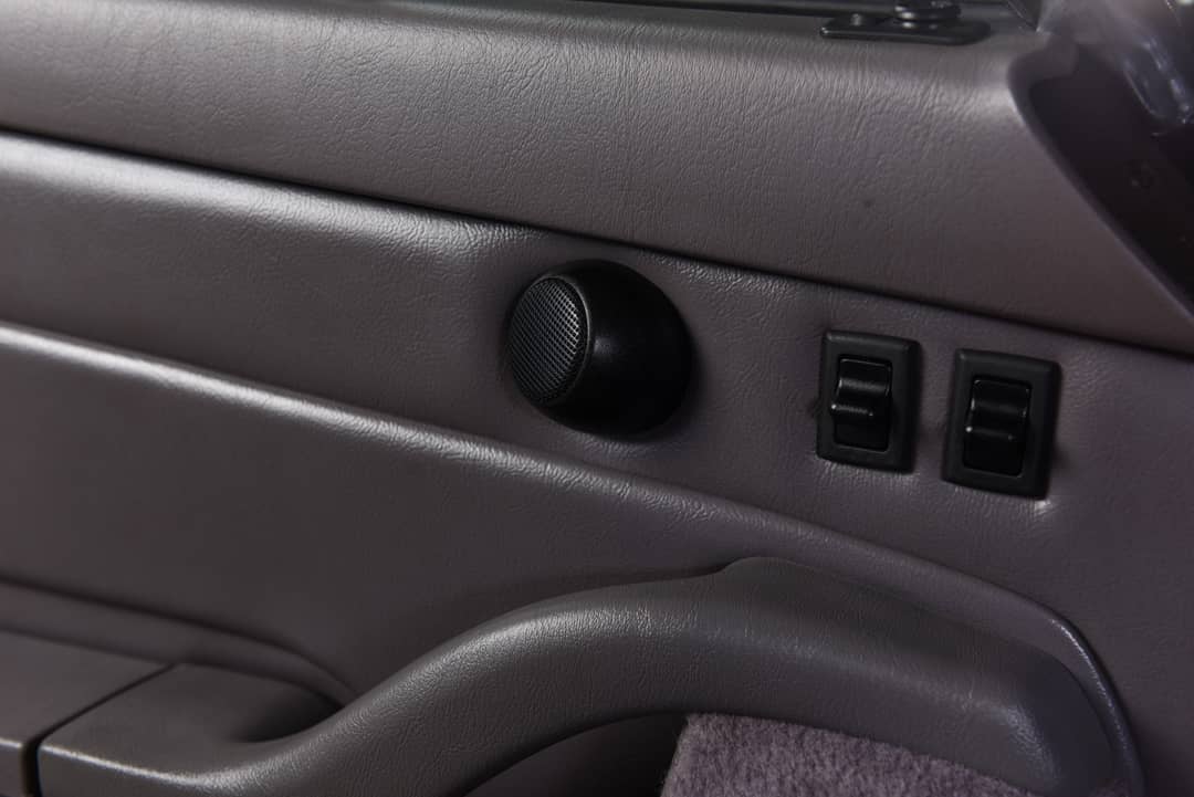 1996 Porsche 911 Carrera 4 — photo 20