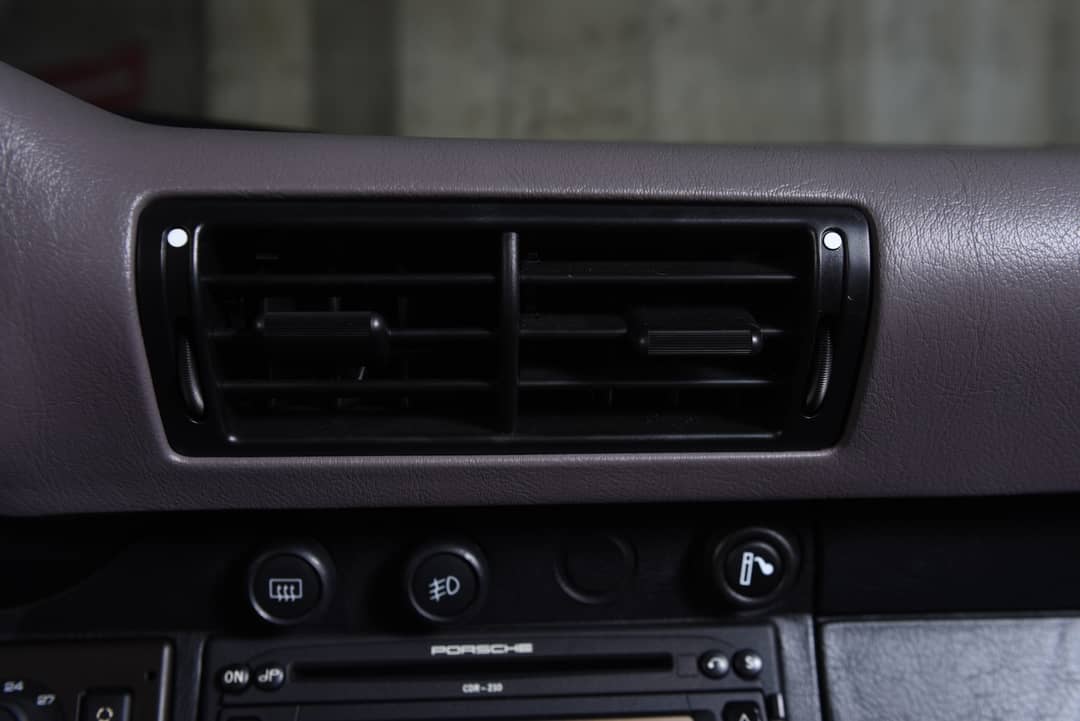 1996 Porsche 911 Carrera 4 — photo 23