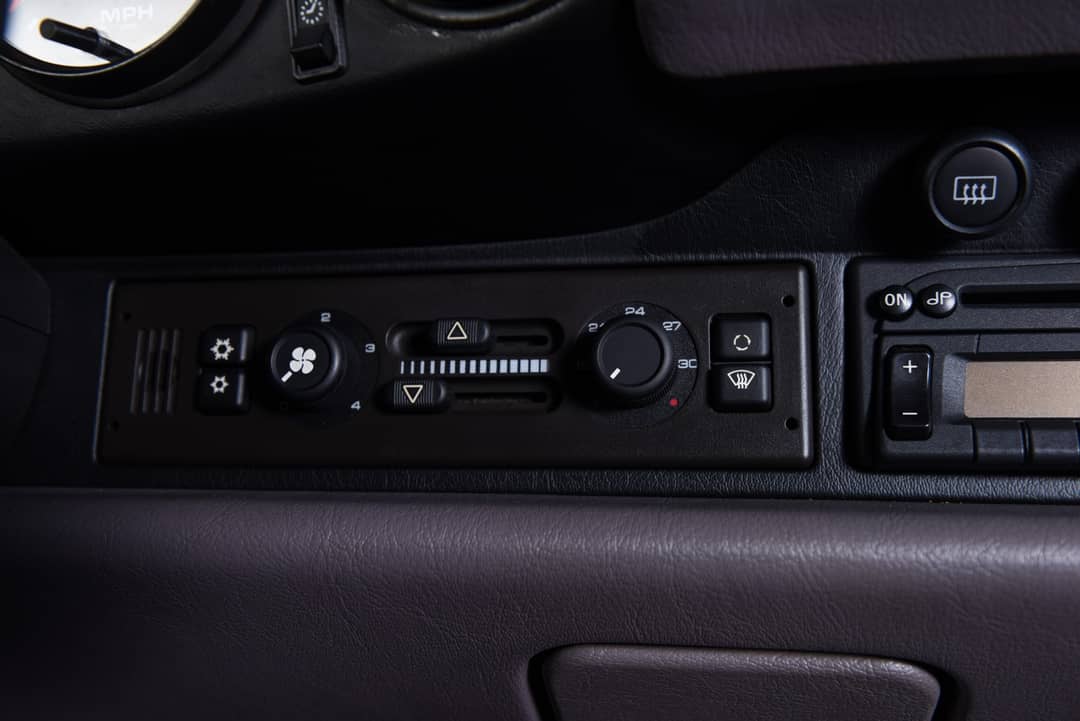 1996 Porsche 911 Carrera 4 — photo 24