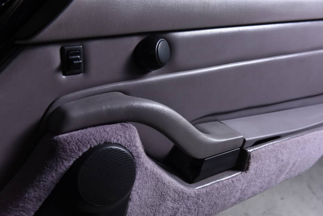 1996 Porsche 911 Carrera 4 — photo 32