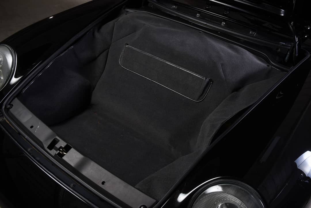 1996 Porsche 911 Carrera 4 — photo 37