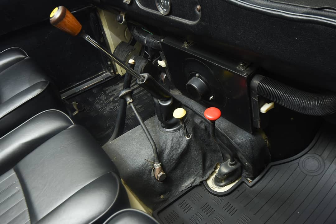 1980 Land Rover Santana 88 — photo 10