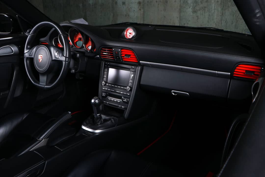 2012 Porsche 911 Turbo — photo 33