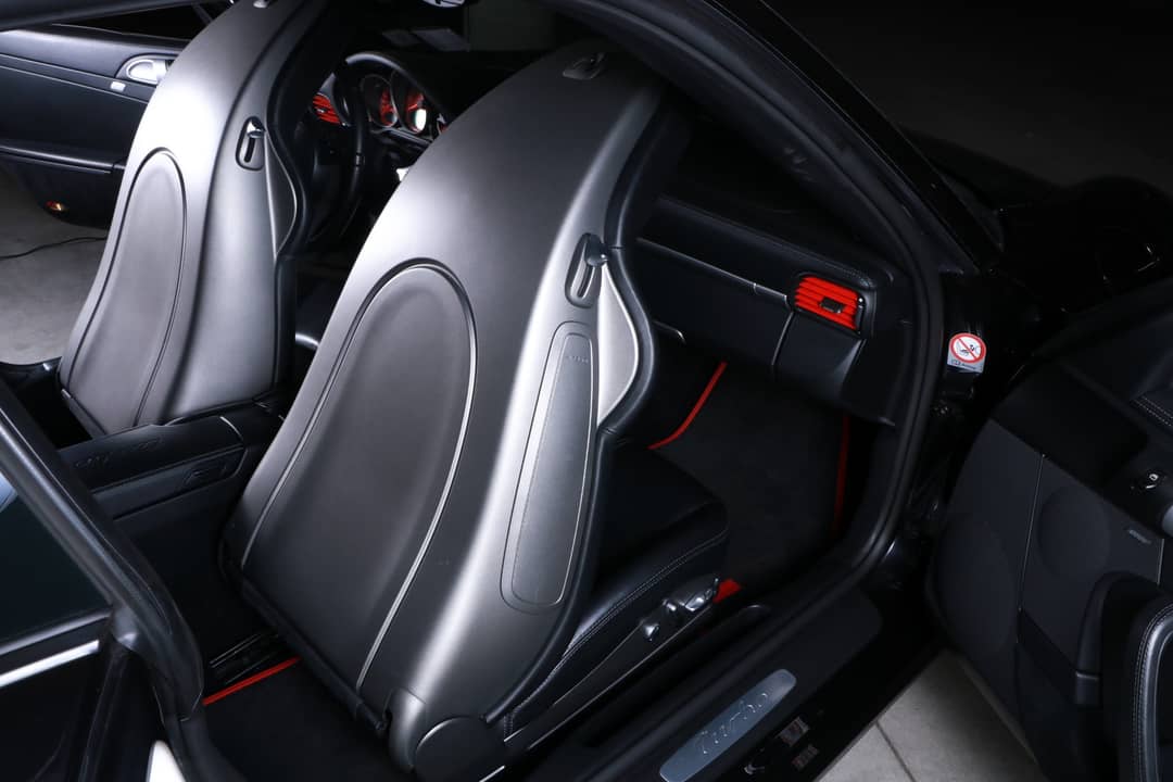 2012 Porsche 911 Turbo — photo 36
