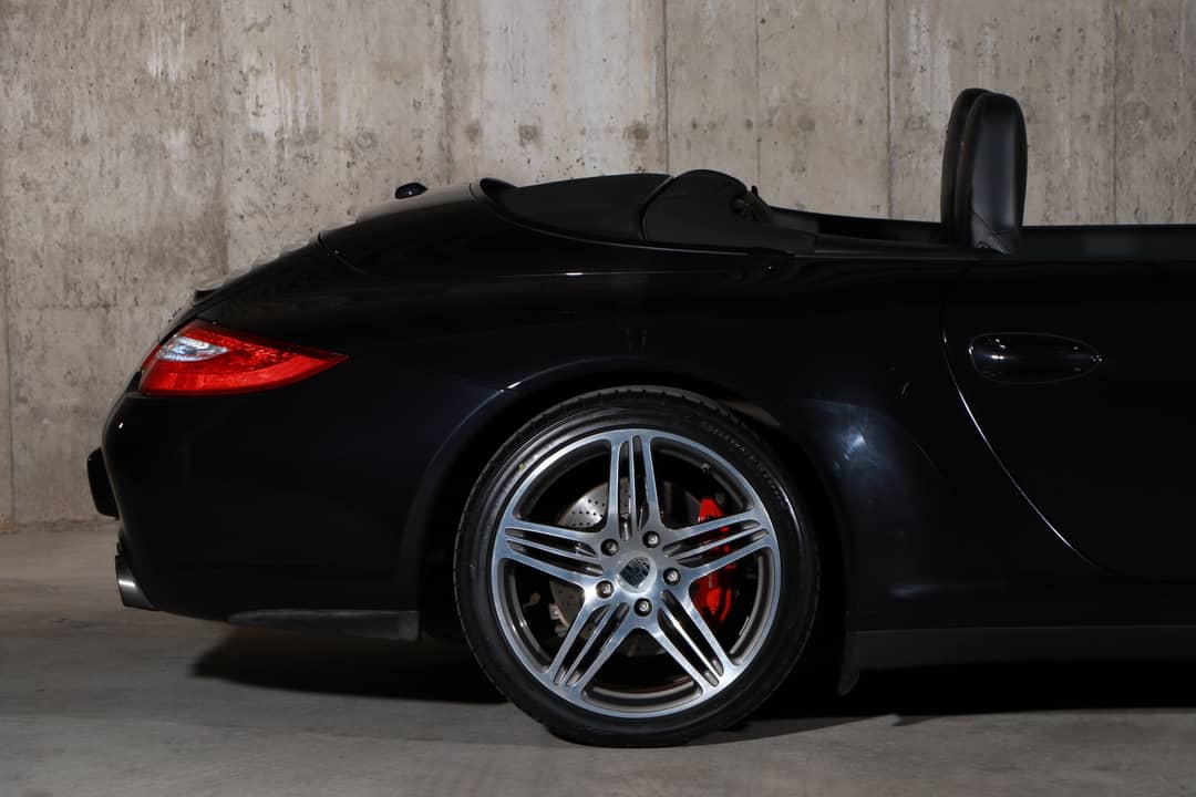 2011 Porsche 911 Carrera 4S — photo 15