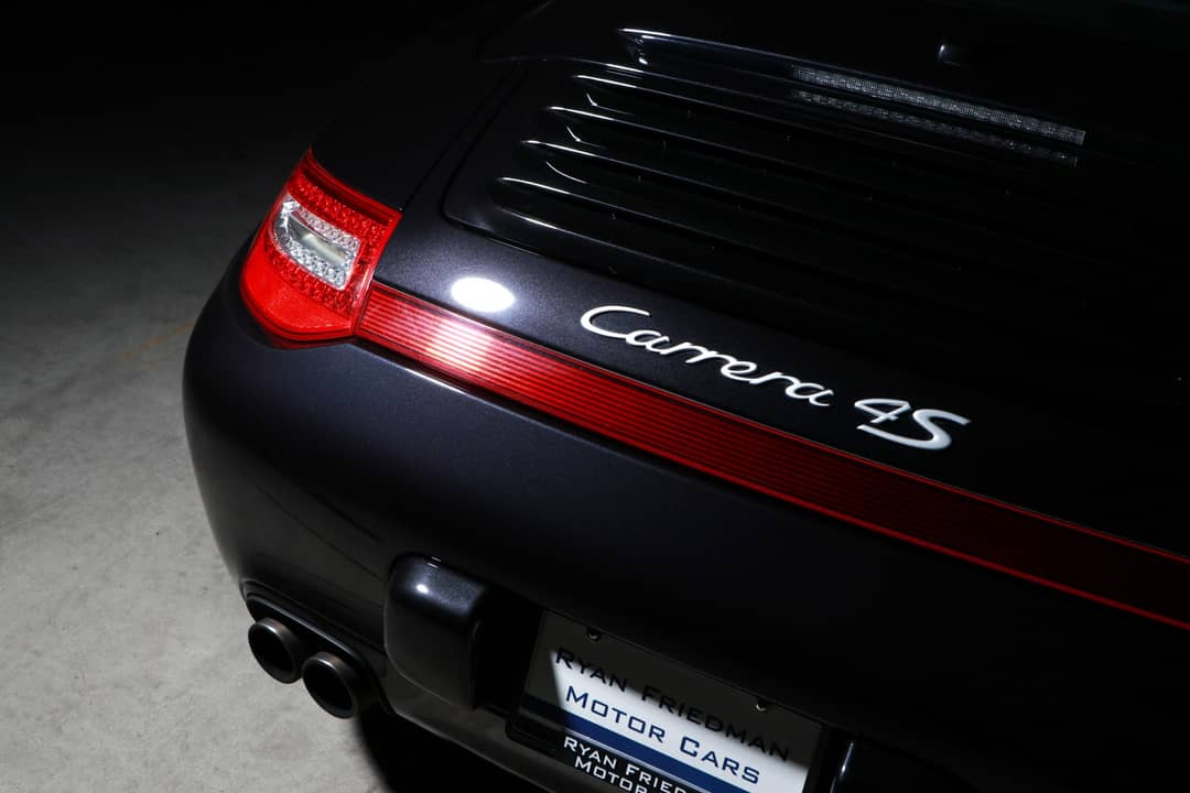 2011 Porsche 911 Carrera 4S — photo 18