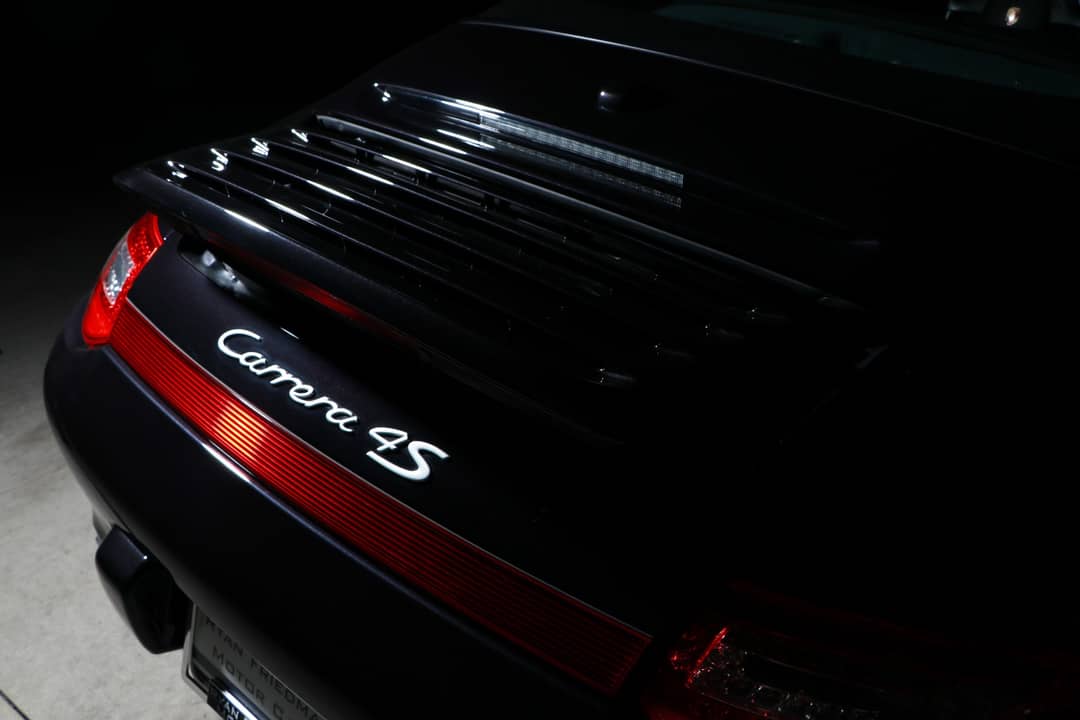 2011 Porsche 911 Carrera 4S — photo 19