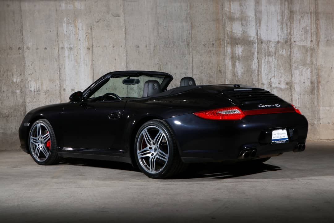 2011 Porsche 911 Carrera 4S — photo 3