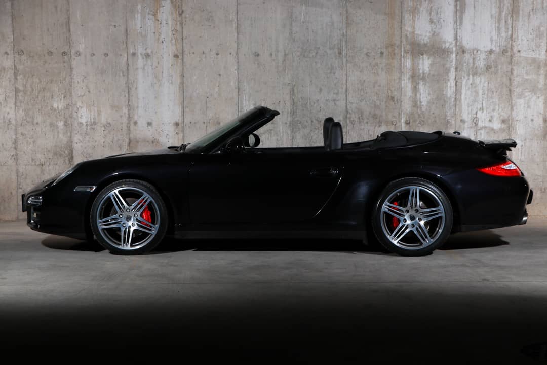 2011 Porsche 911 Carrera 4S — photo 22