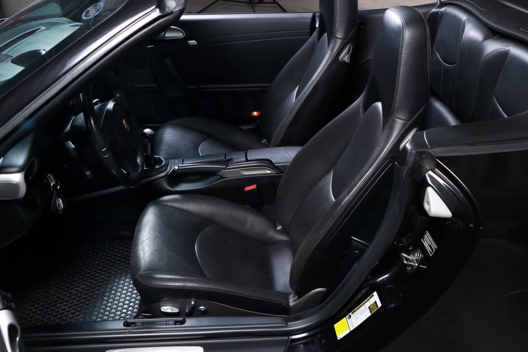 2011 Porsche 911 Carrera 4S — photo 30