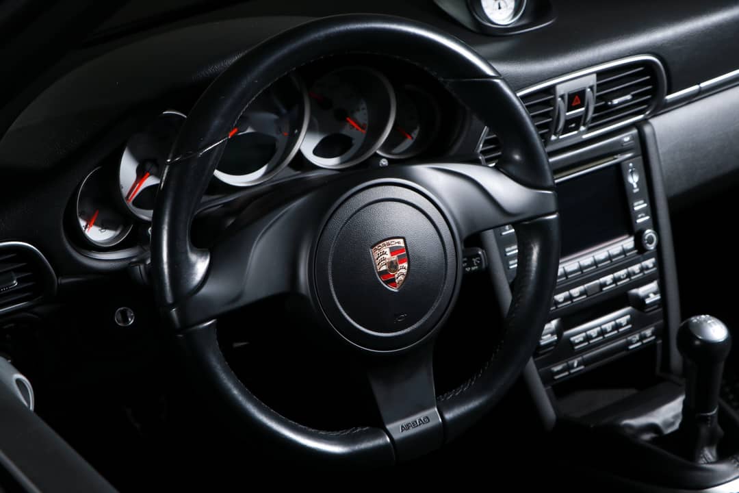 2011 Porsche 911 Carrera 4S — photo 31