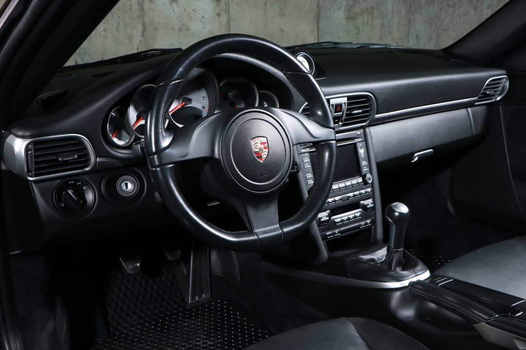 2011 Porsche 911 Carrera 4S — photo 39