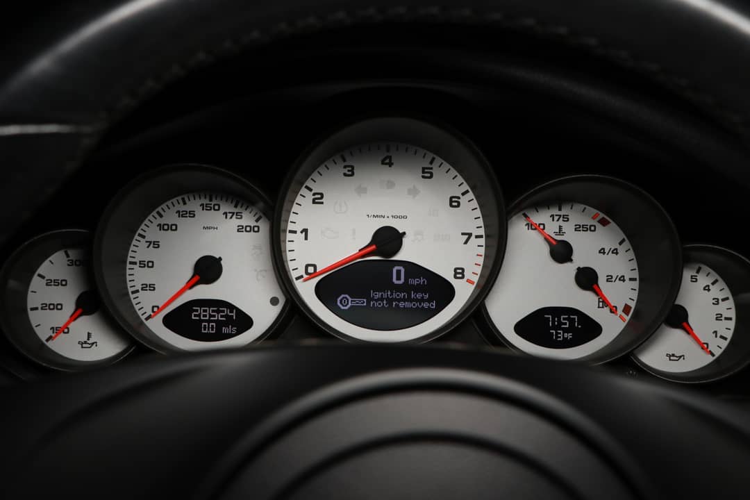 2011 Porsche 911 Carrera 4S — photo 46