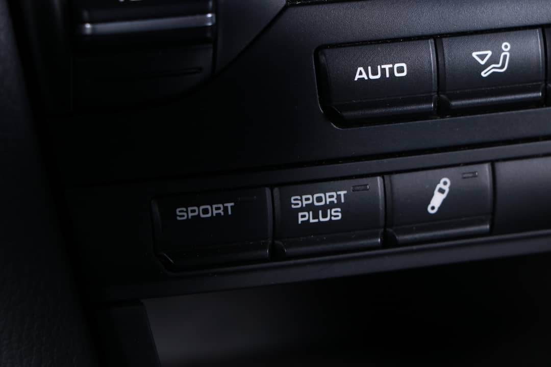 2012 Porsche 911 Carrera 4 GTS — photo 29