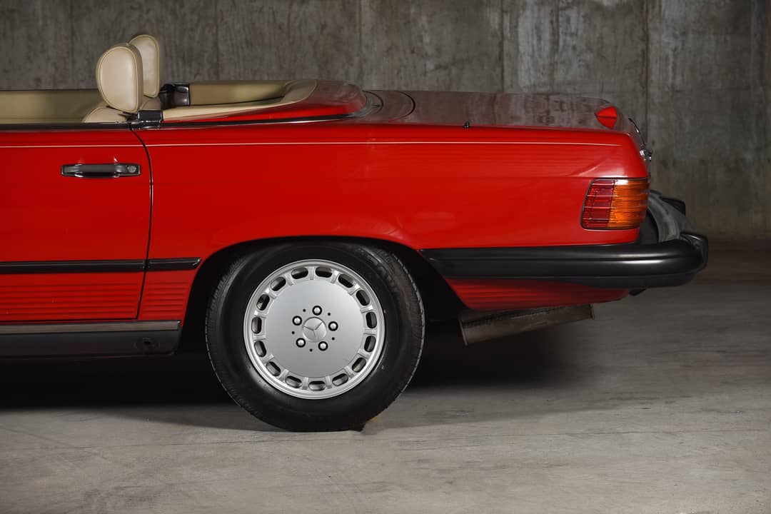 1988 Mercedes-Benz 560-Class 560 SL — photo 14