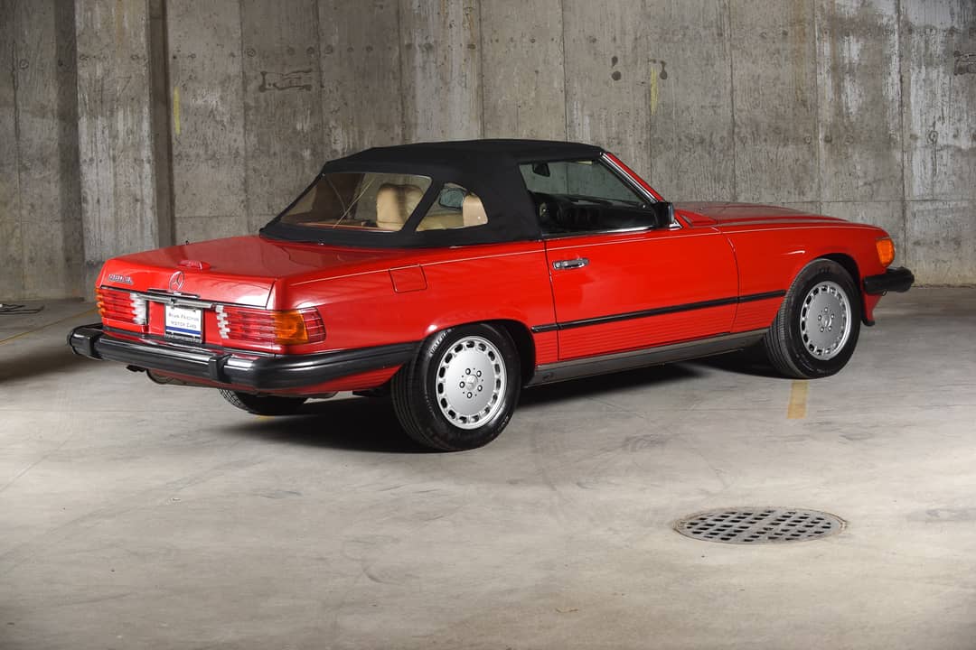 1988 Mercedes-Benz 560-Class 560 SL — photo 17