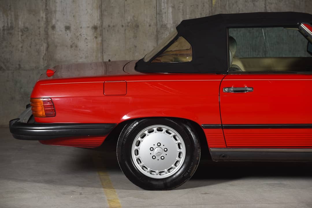 1988 Mercedes-Benz 560-Class 560 SL — photo 20