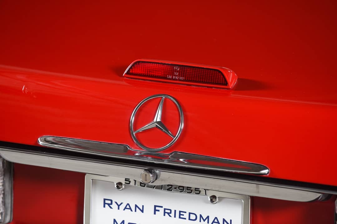 1988 Mercedes-Benz 560-Class 560 SL — photo 33