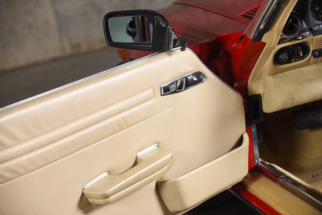 1988 Mercedes-Benz 560-Class 560 SL — photo 39