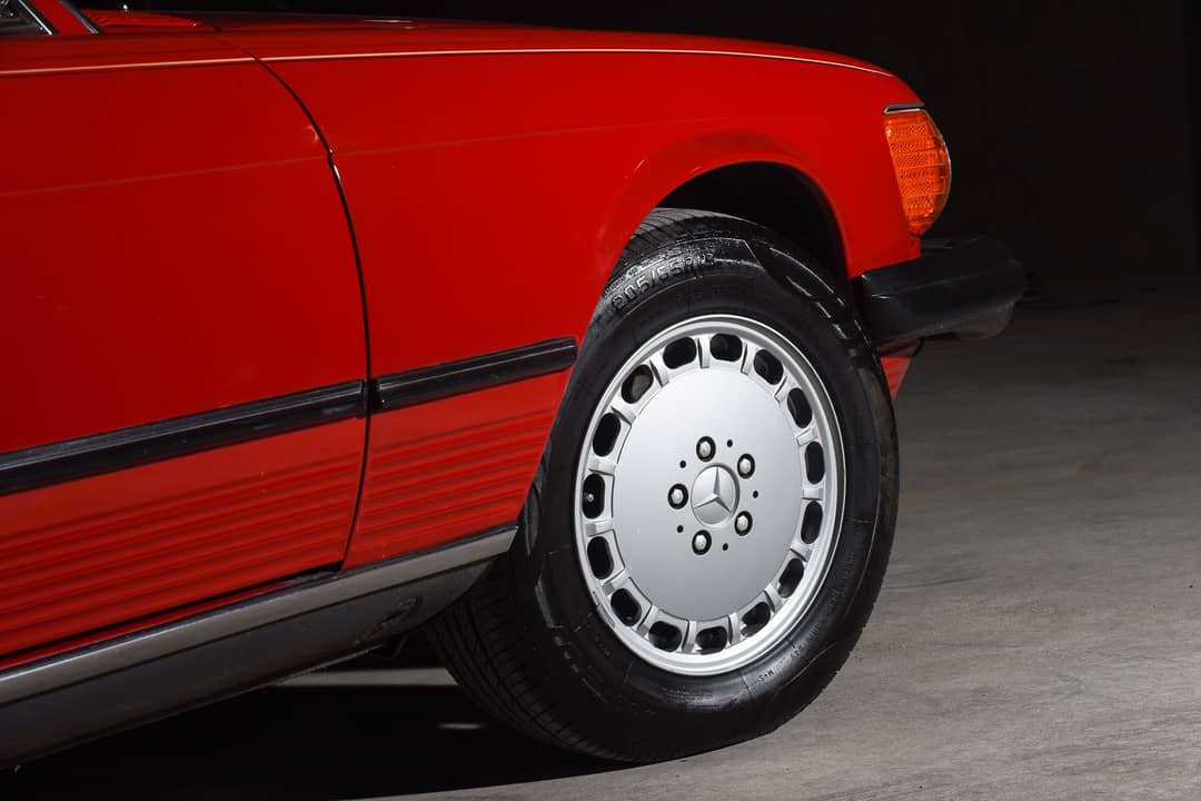 1988 Mercedes-Benz 560-Class 560 SL — photo 55