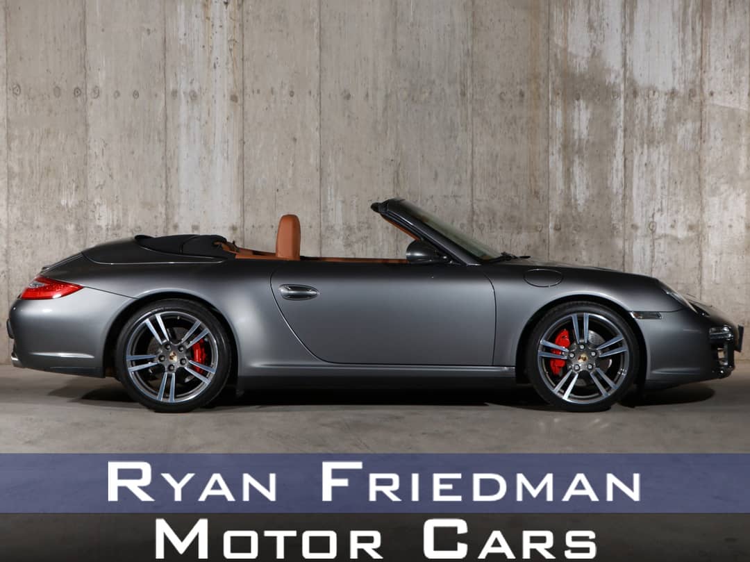 2011 Porsche 911 Carrera 4S — photo 1