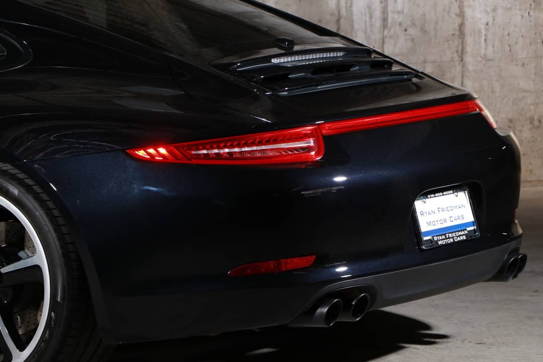 2015 Porsche 911 Carrera 4S — photo 18