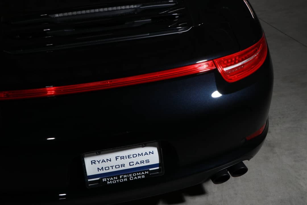2015 Porsche 911 Carrera 4S — photo 19