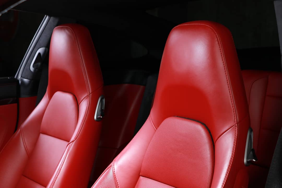 2015 Porsche 911 Carrera 4S — photo 29
