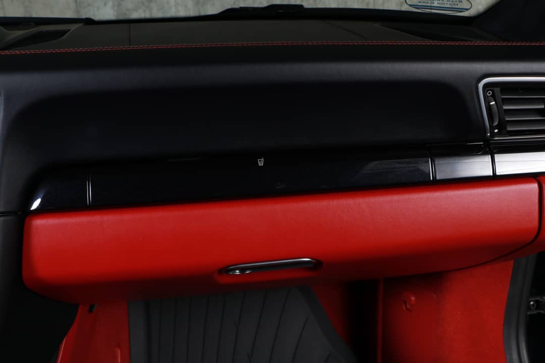 2015 Porsche 911 Carrera 4S — photo 36