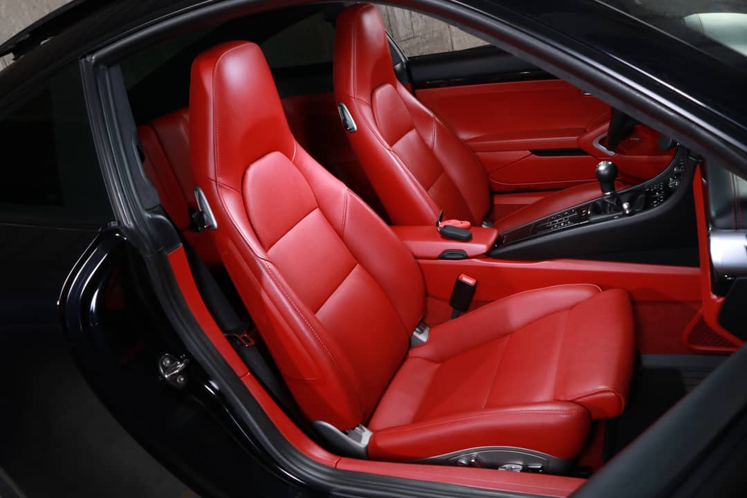 2015 Porsche 911 Carrera 4S — photo 37