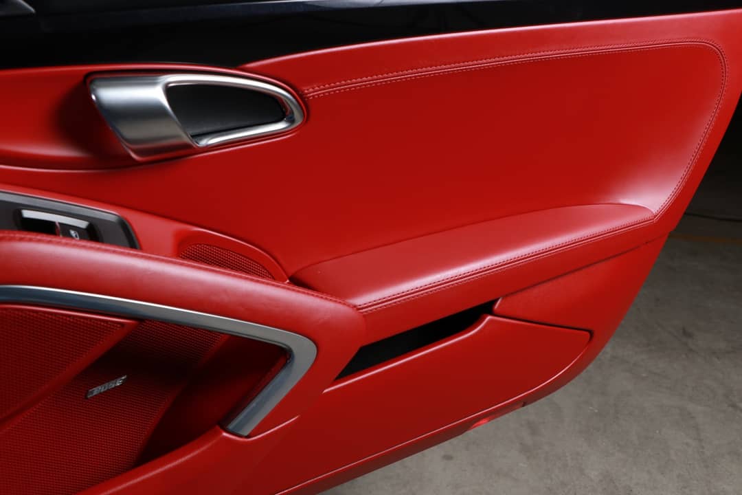 2015 Porsche 911 Carrera 4S — photo 40