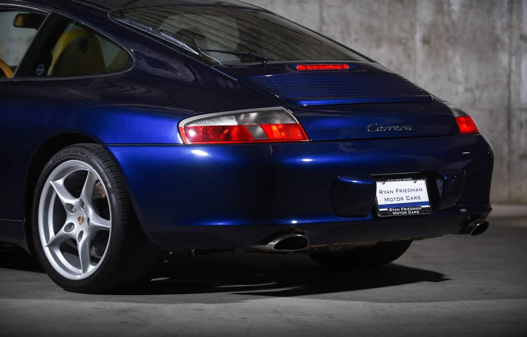 2002 Porsche 911 Carrera — photo 11
