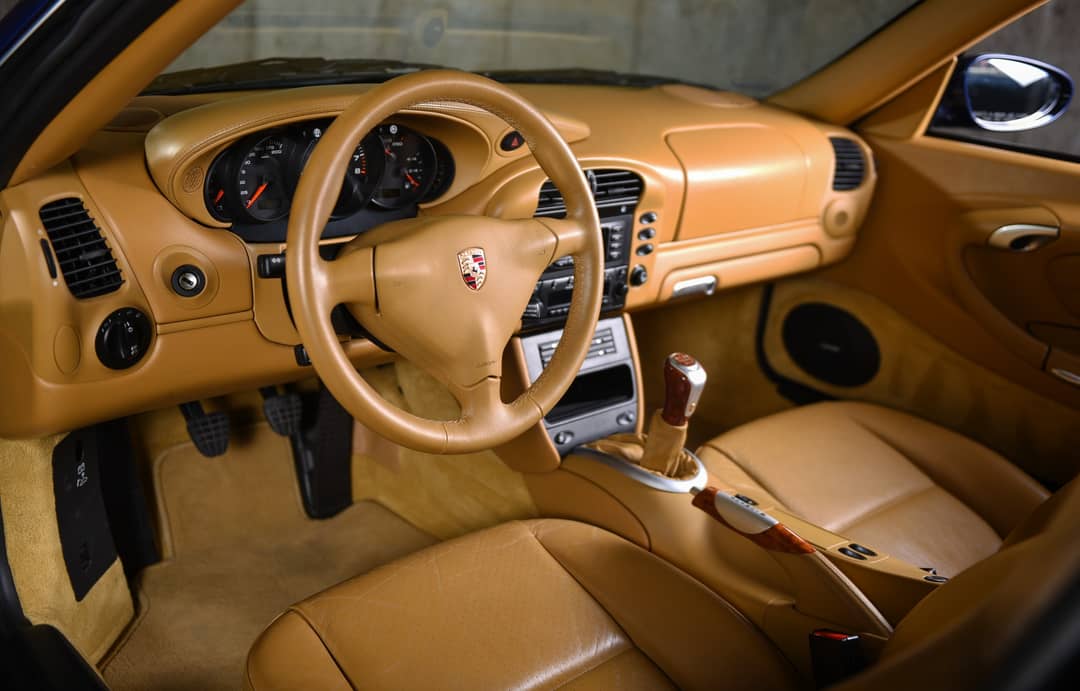 2002 Porsche 911 Carrera — photo 16