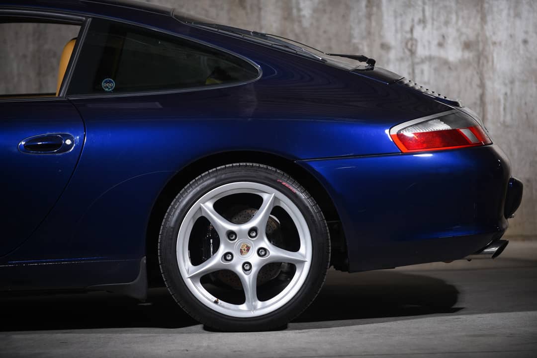 2002 Porsche 911 Carrera — photo 10