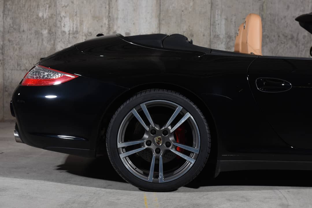 2011 Porsche 911 Carrera 4S — photo 15