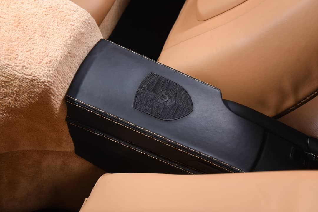 2011 Porsche 911 Carrera 4S — photo 25