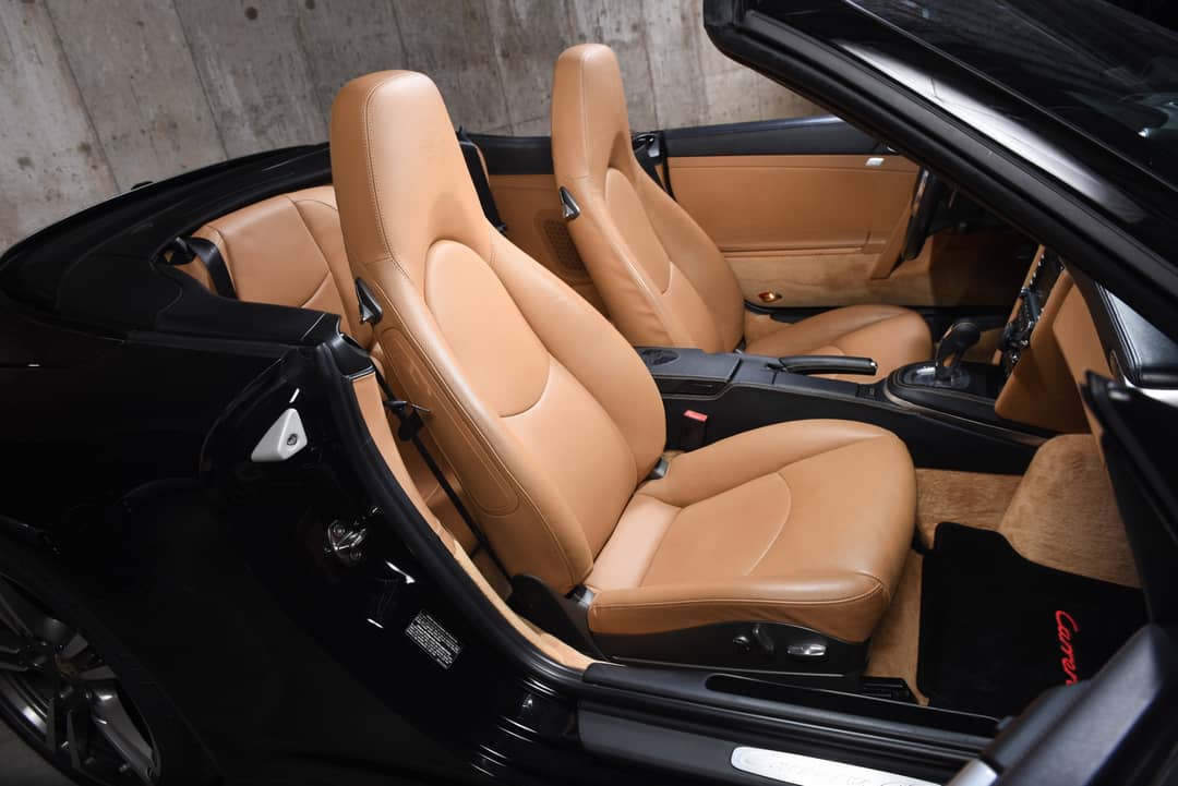 2011 Porsche 911 Carrera 4S — photo 26