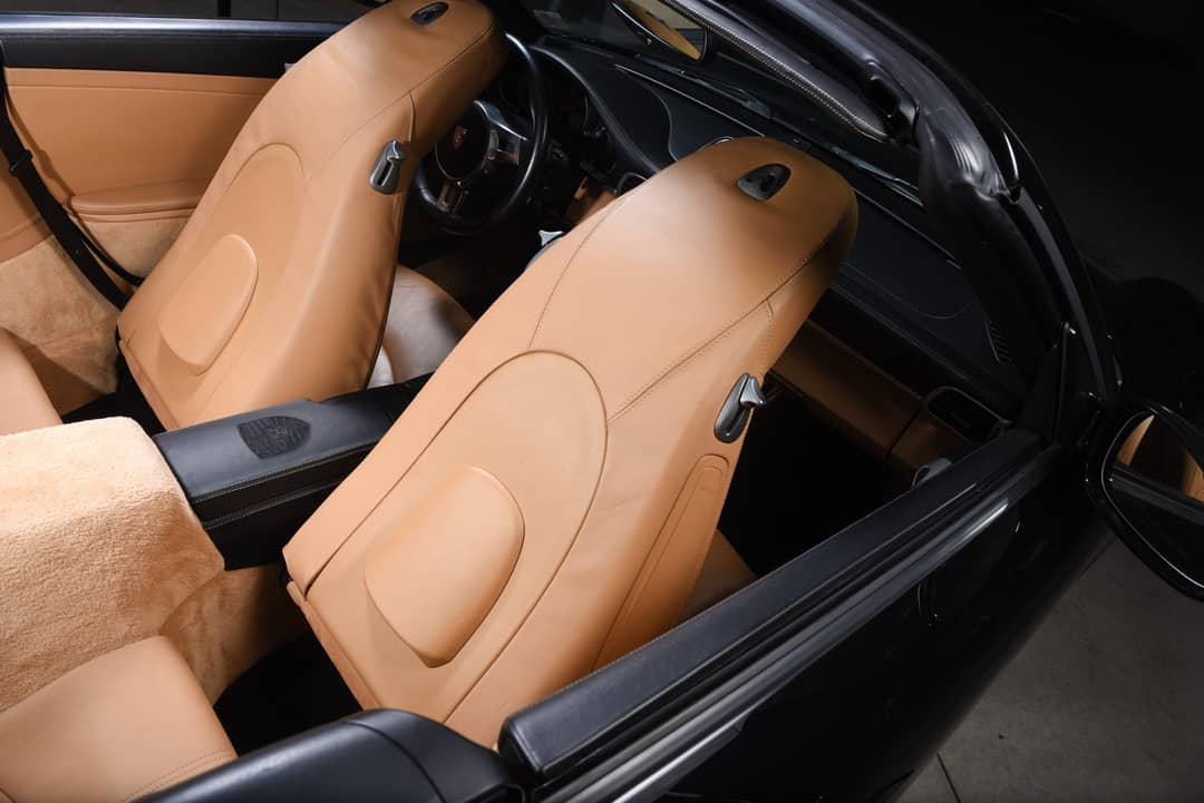2011 Porsche 911 Carrera 4S — photo 30