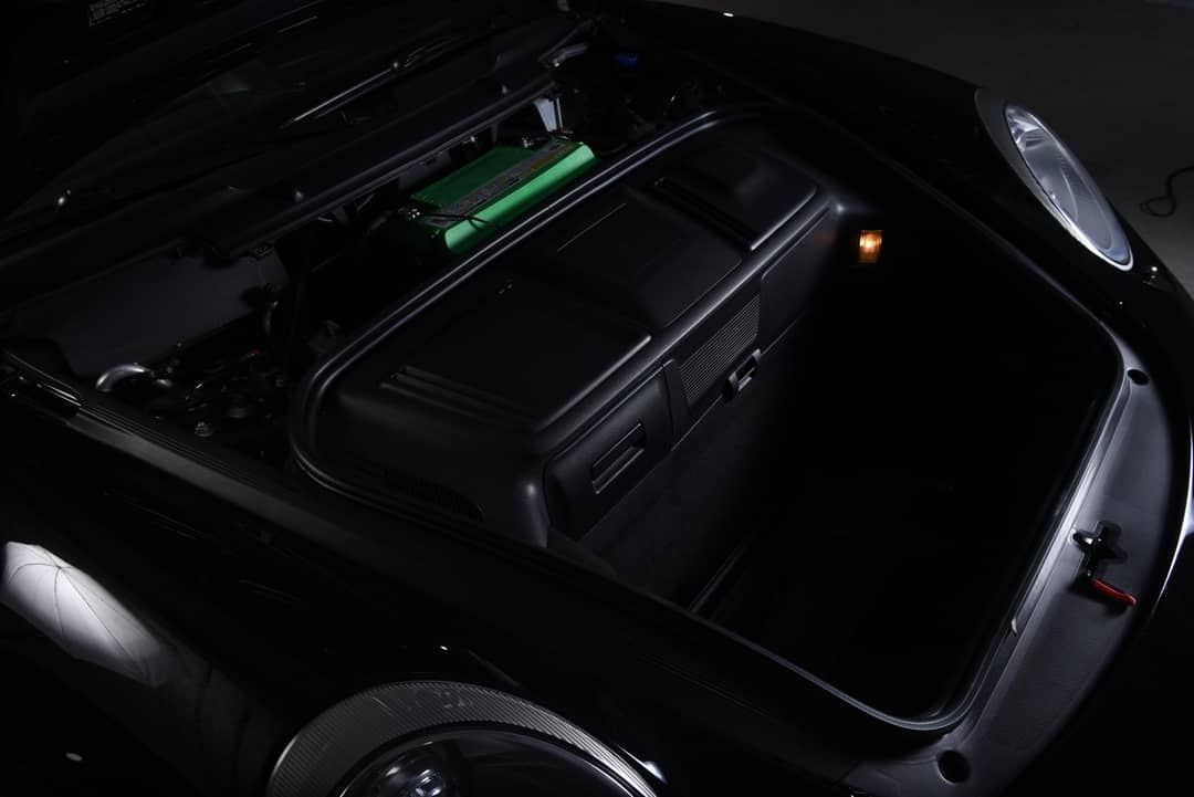 2011 Porsche 911 Carrera 4S — photo 32