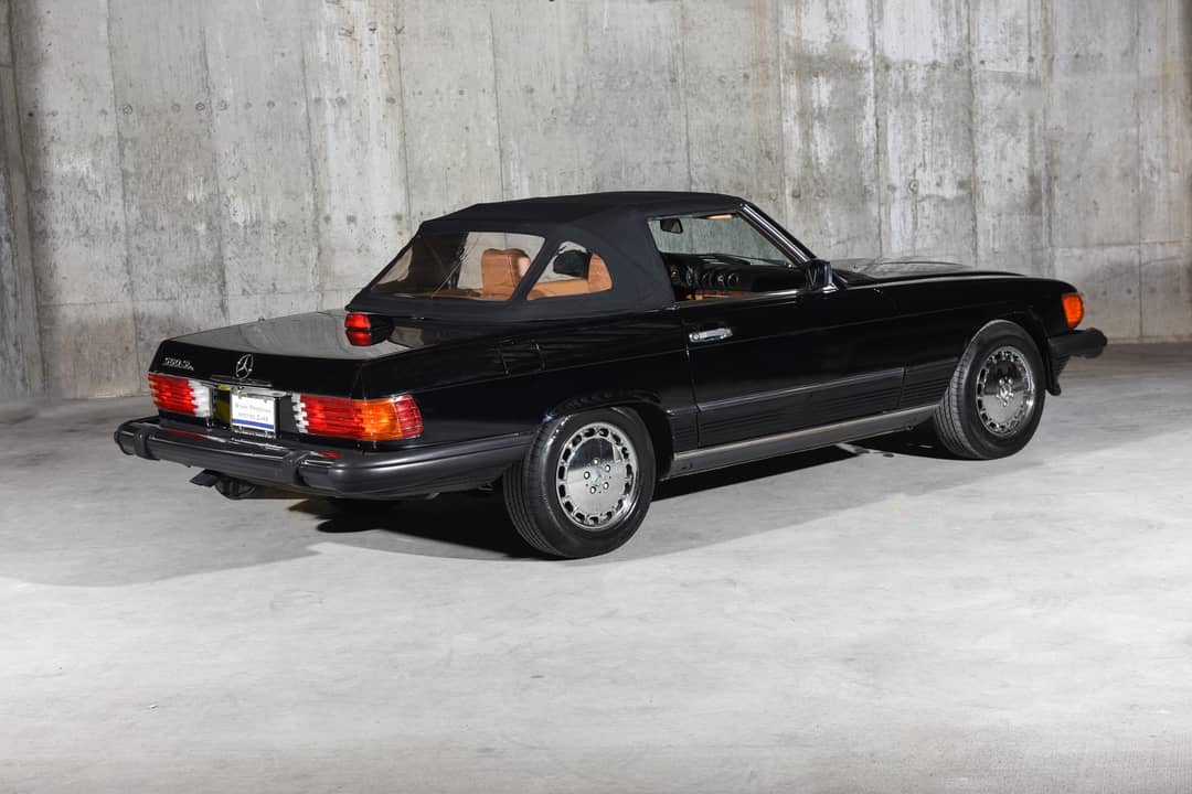1986 Mercedes-Benz 560-Class 560 SL — photo 2