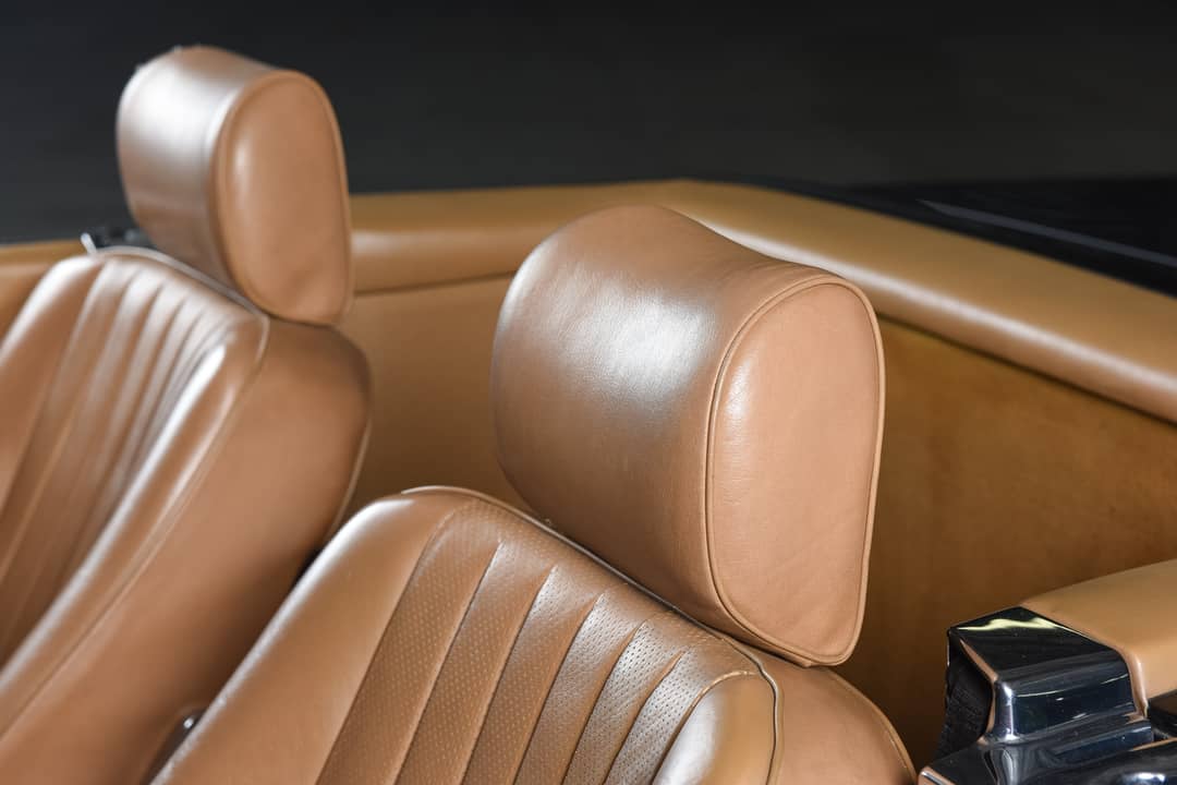 1986 Mercedes-Benz 560-Class 560 SL — photo 16